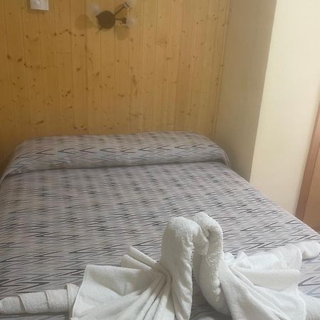 Hostel La Posa Villar del Arzobispo Zewnętrze zdjęcie