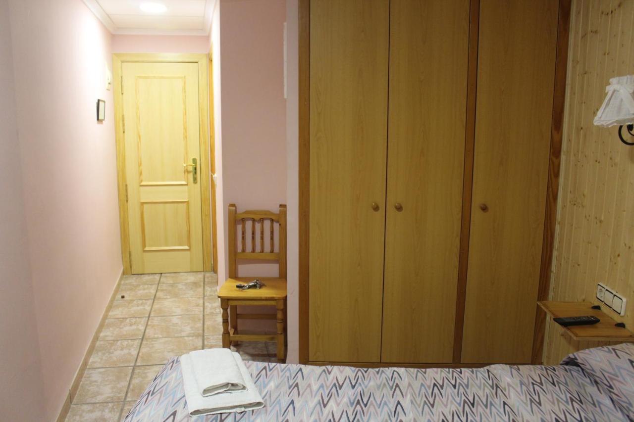 Hostel La Posa Villar del Arzobispo Zewnętrze zdjęcie