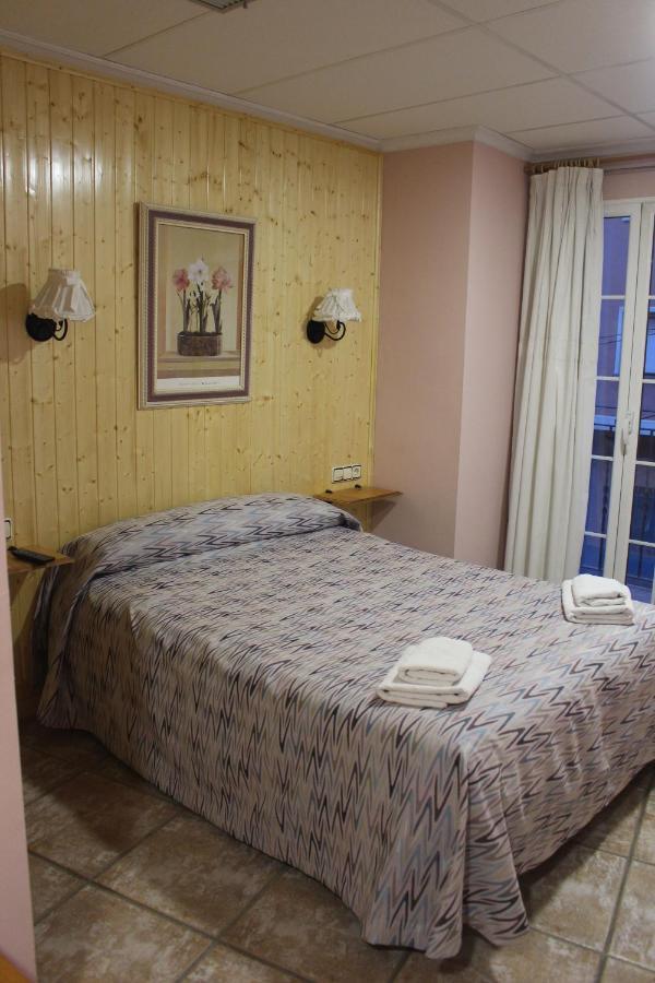 Hostel La Posa Villar del Arzobispo Zewnętrze zdjęcie