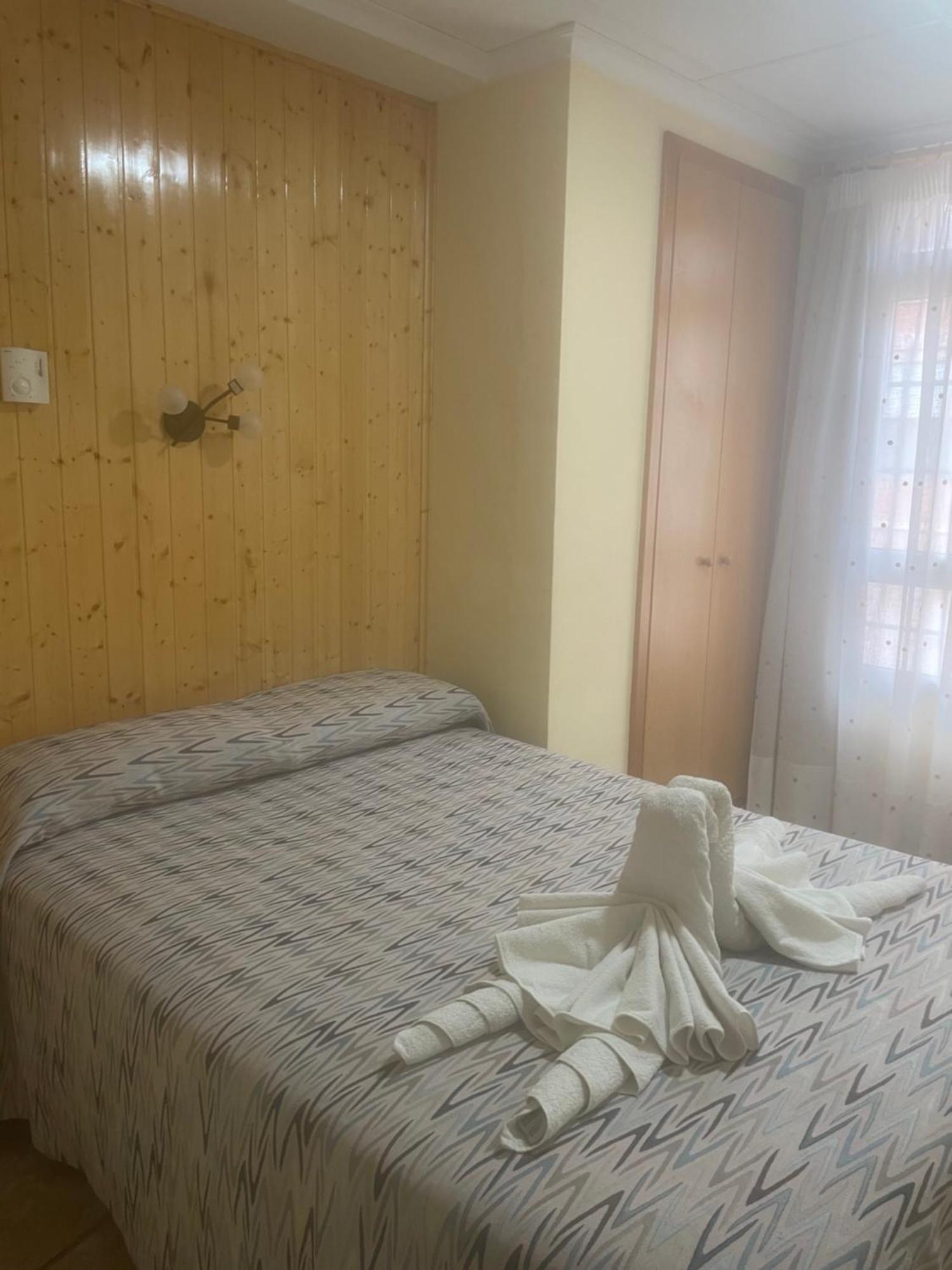 Hostel La Posa Villar del Arzobispo Zewnętrze zdjęcie